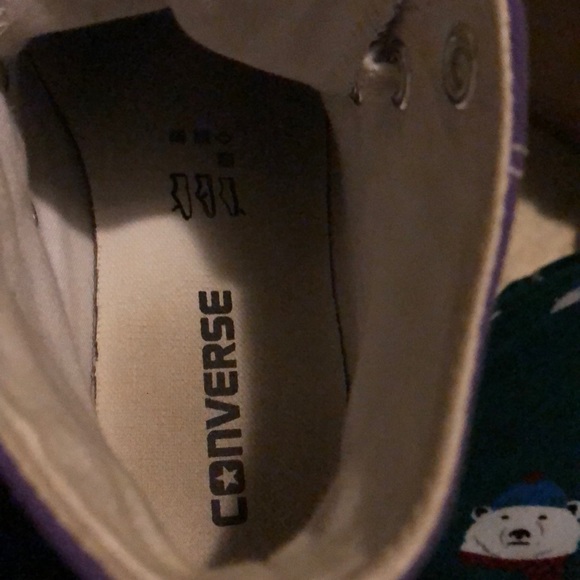 Converse shoes - Picture 4 of 4